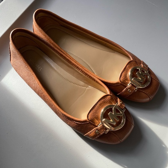 Michael Kors Flats - Picture 4 of 9